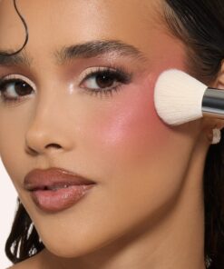 Diffusing Cheek Brush